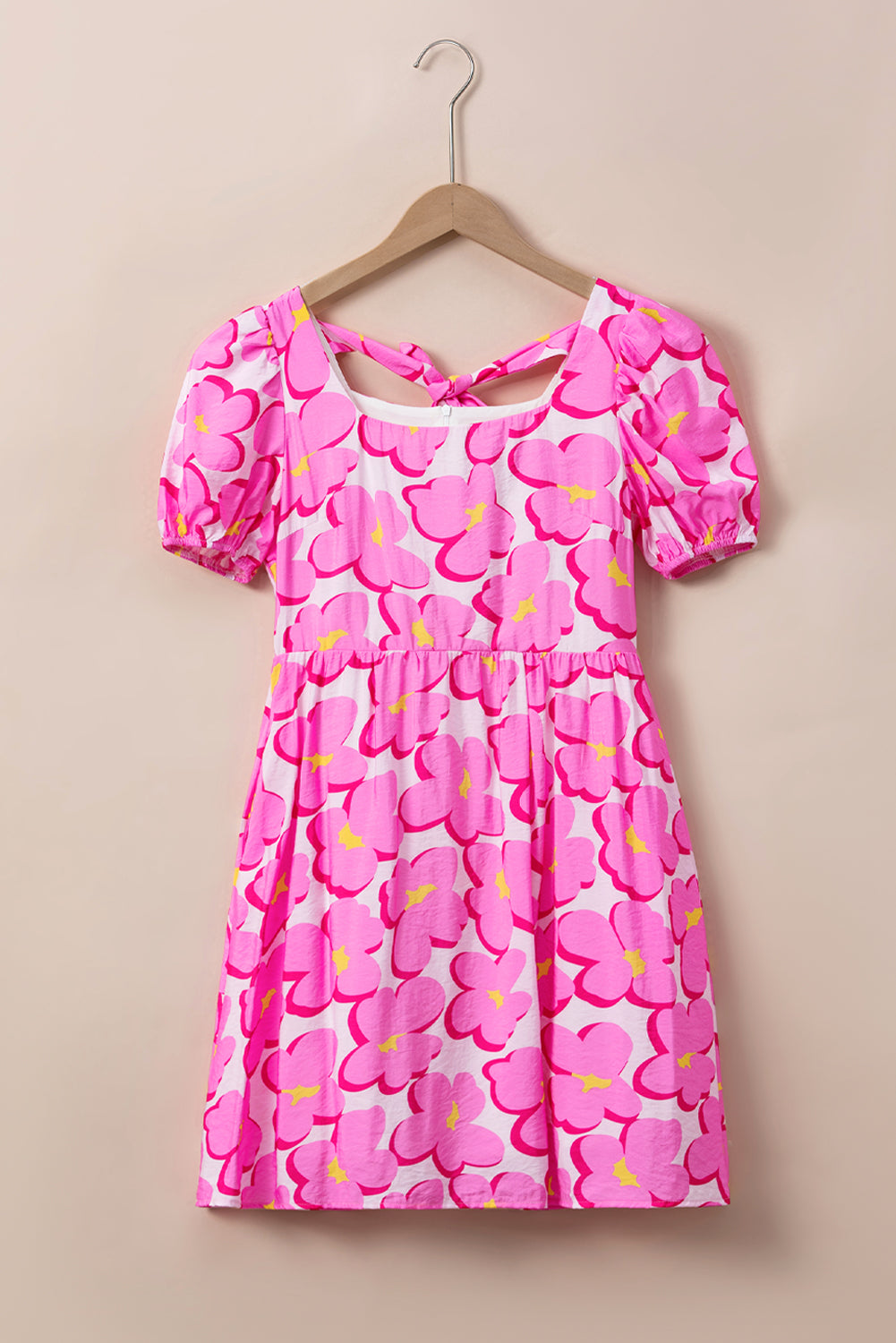 Pink floral empire waist dress.

Size 4
Bust: 34", Length: &nbsp;35", Sleeve Length: &nbsp;11"
81% Viscose. 19% Polyamide
Delicate wash, hang to dry.