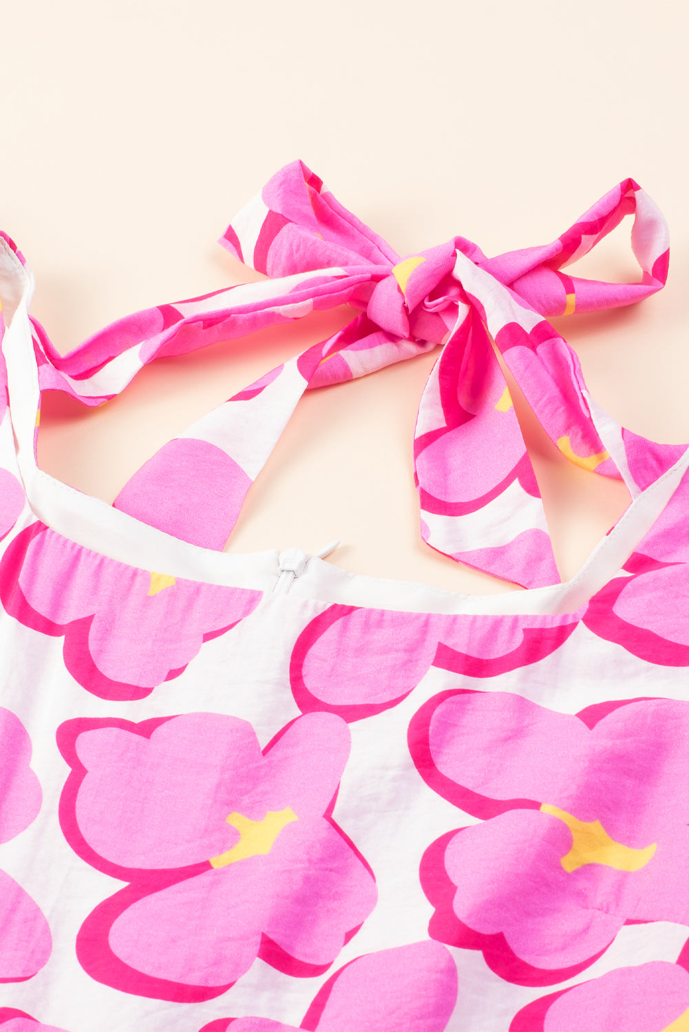 Pink floral empire waist dress.

Size 4
Bust: 34", Length: &nbsp;35", Sleeve Length: &nbsp;11"
81% Viscose. 19% Polyamide
Delicate wash, hang to dry.