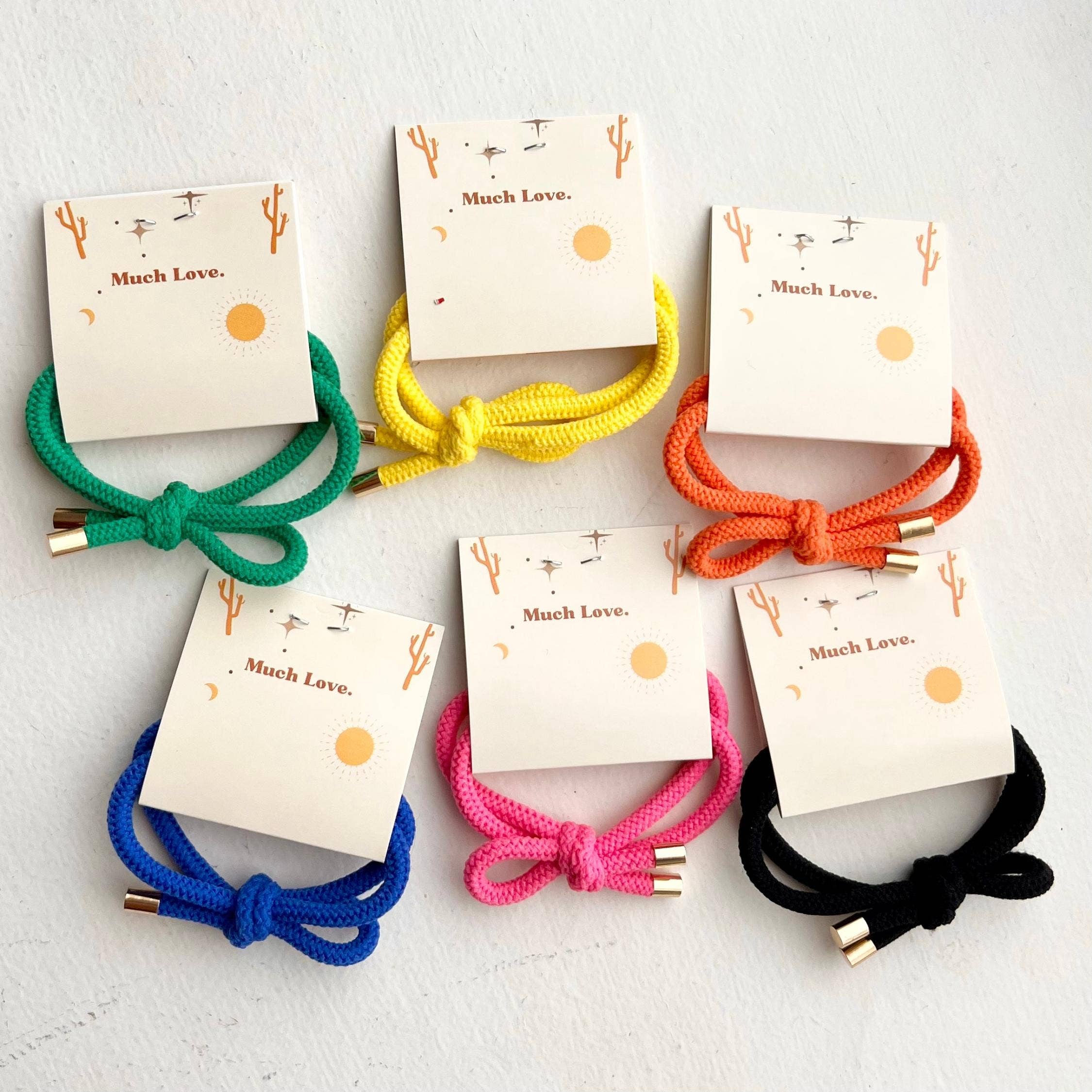 Good Vibes Hair Ties in assorted colors

strong and sturdy go-to elastic hair ties