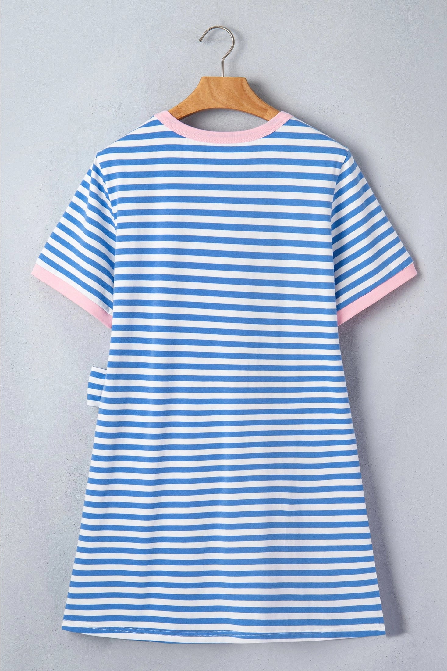 Crafted from a soft, high-stretch cotton blend.
Bold stripes make a statement, beautifully framed by contrast trim at the neckline and sleeves.
The self-tie waist detail lets you cinch and shape for a flattering fit that's uniquely yours.
Pair it with white sneakers for a casual weekend look or slip on sandals for a breezy, laid-back vibe that feels both put-together and relaxed.&nbsp;
Delicate wash, hang to dry.
